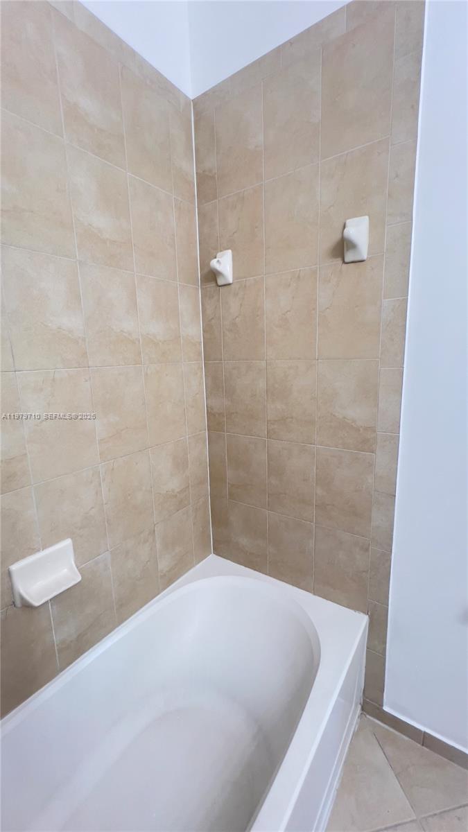 SILVER PALM EAST SEC THRE - Residential