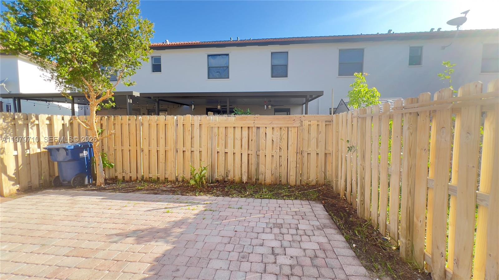 SILVER PALM EAST SEC THRE - Residential