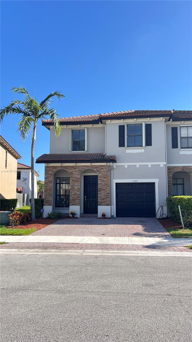 SILVER PALM EAST SEC THRE - Residential