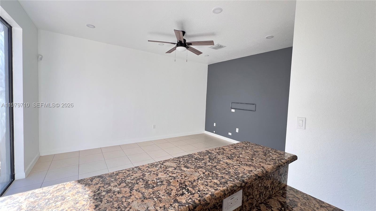 SILVER PALM EAST SEC THRE - Residential