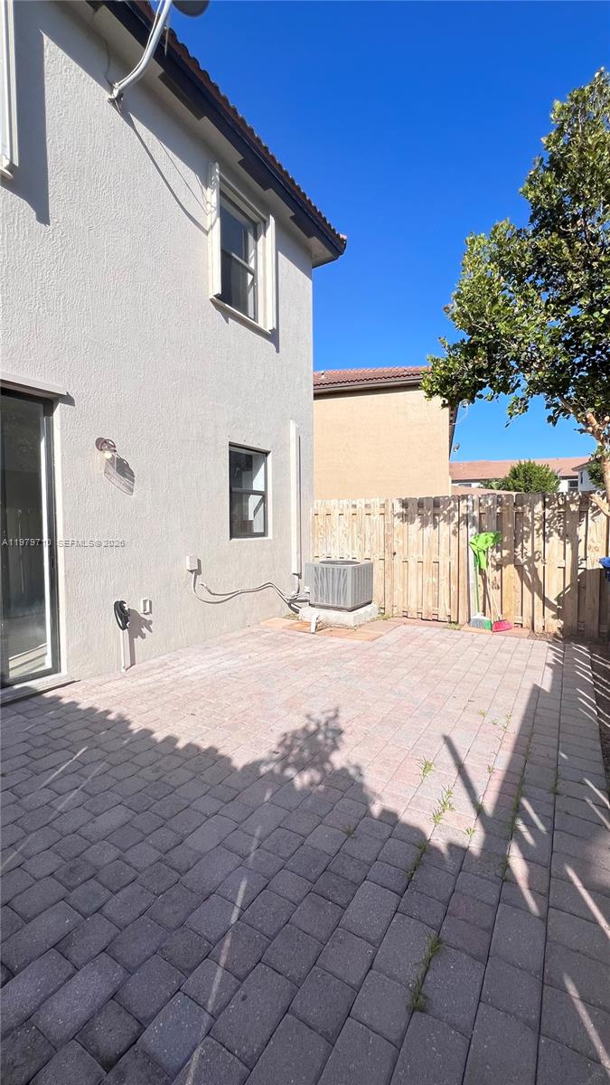 SILVER PALM EAST SEC THRE - Residential