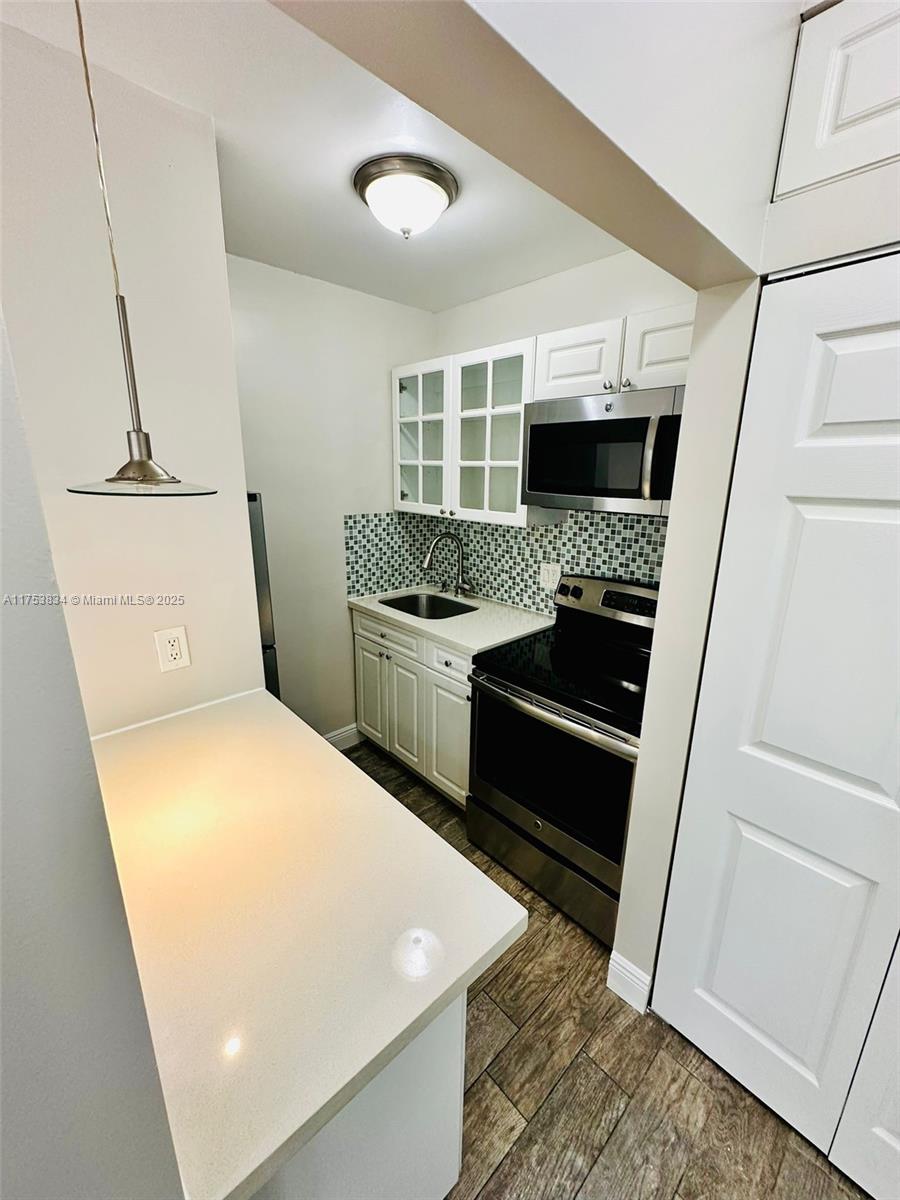 Rental Property at 119 Menores Ave 5, Coral Gables, Broward County, Florida - Bathrooms: 1  - $1,685 MO.