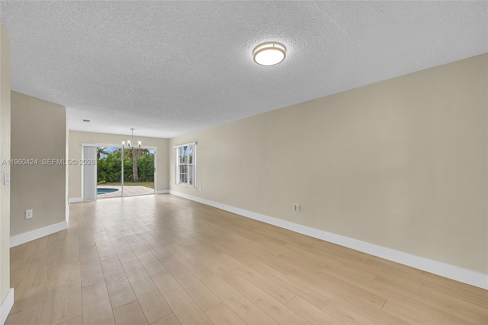 SAWGRASS PLANTATION - Residential