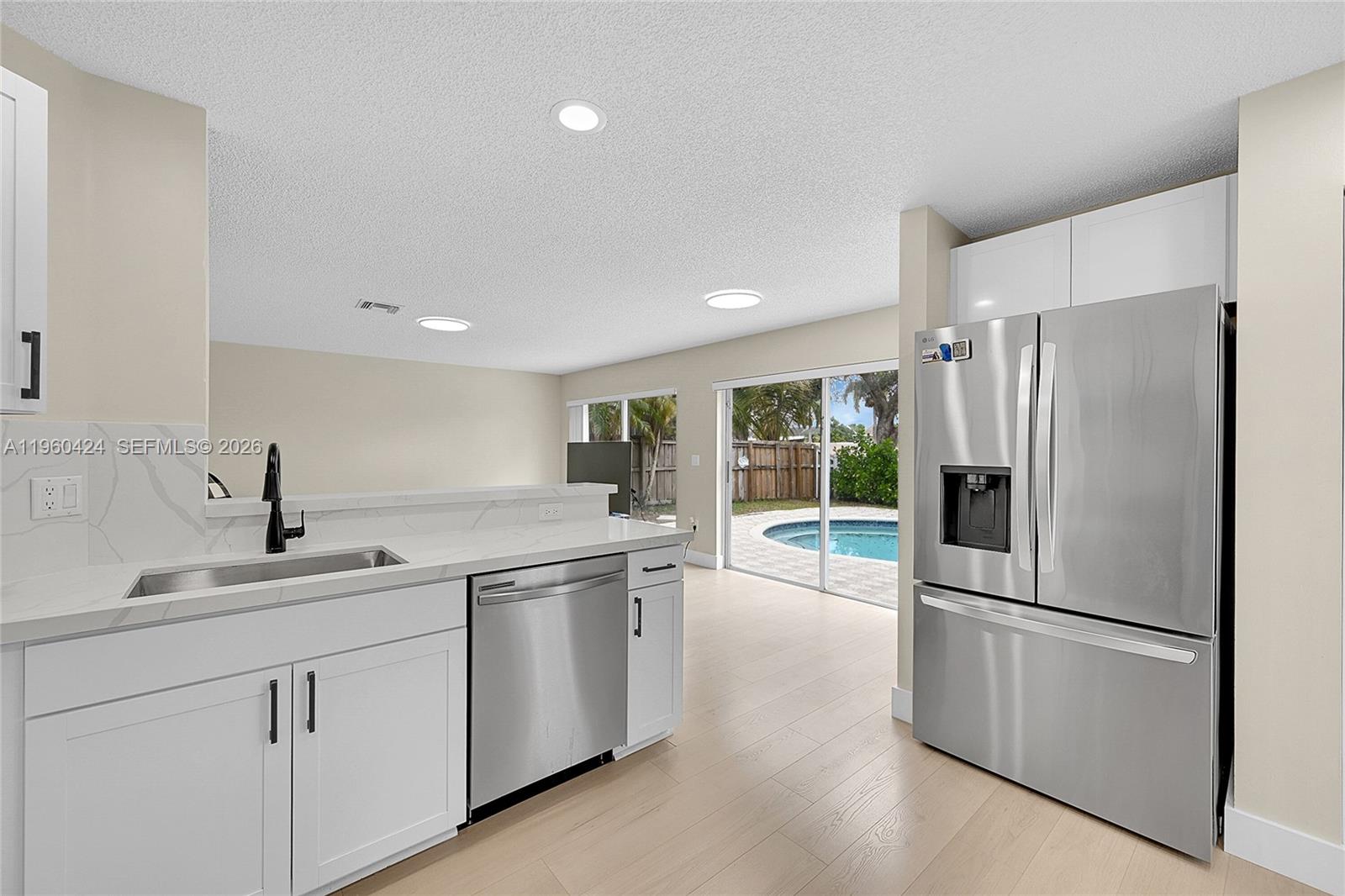 SAWGRASS PLANTATION - Residential