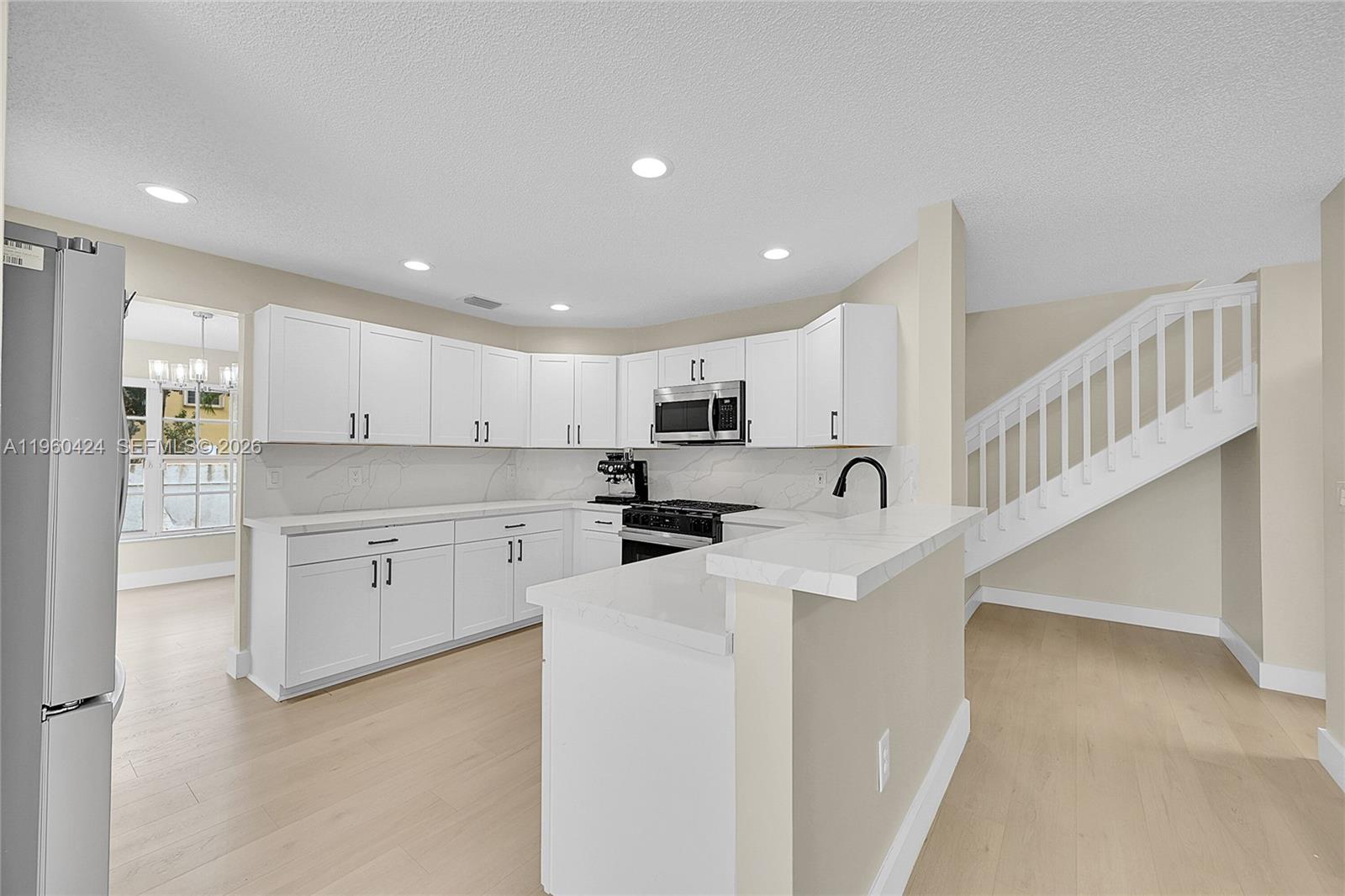 SAWGRASS PLANTATION - Residential