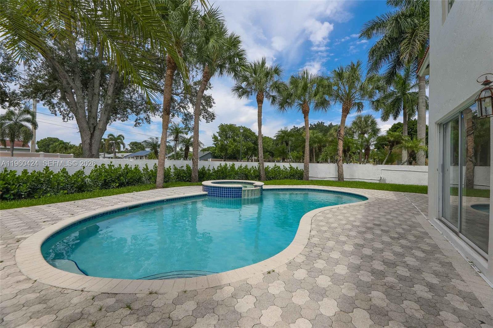 SAWGRASS PLANTATION - Residential