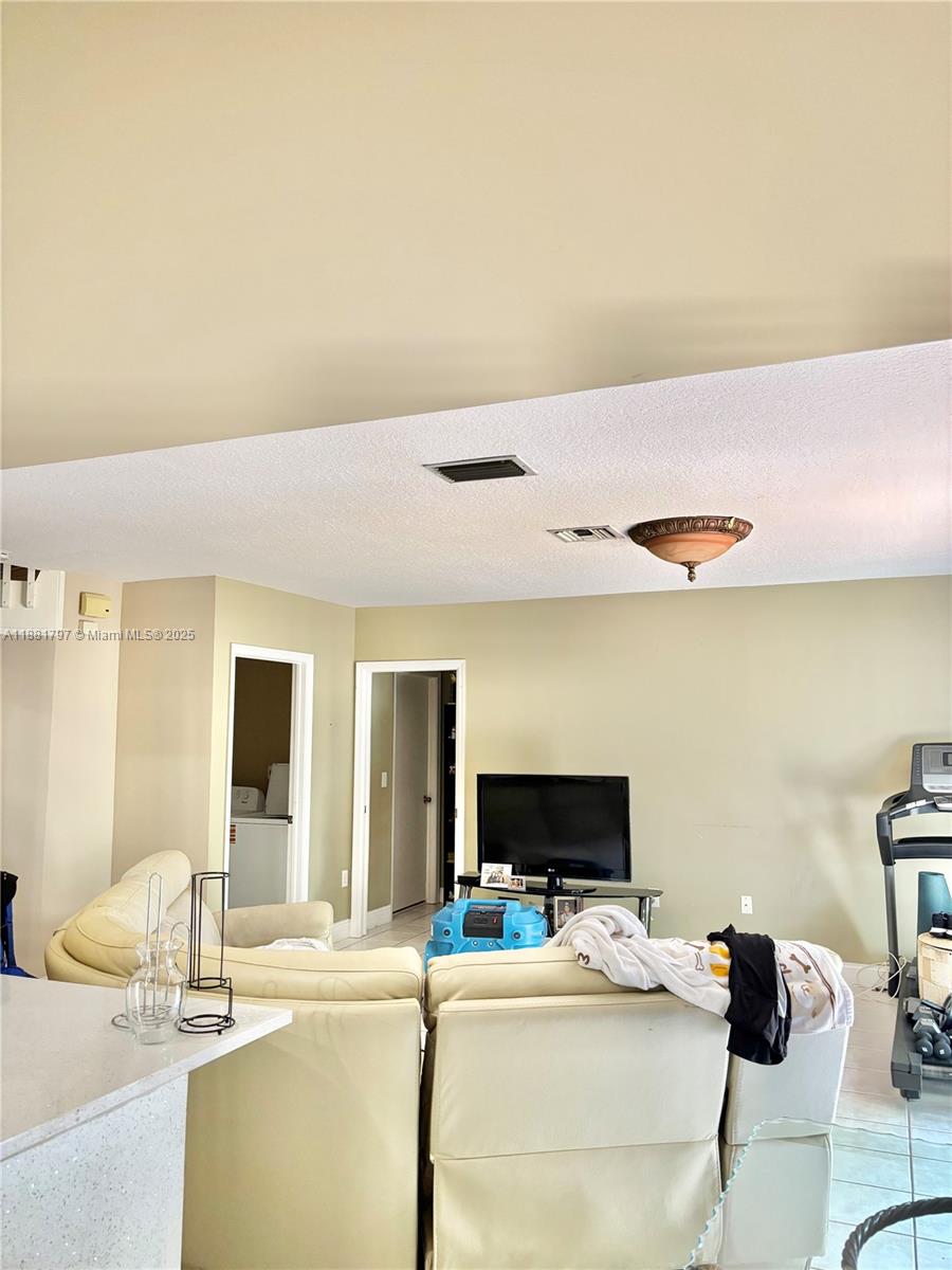 CORAL RIDGE DRIVE COMMERC - Residential