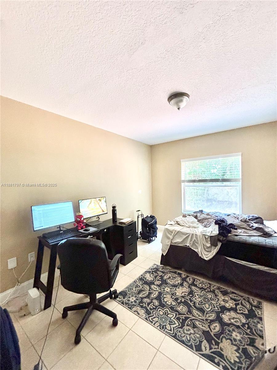 CORAL RIDGE DRIVE COMMERC - Residential