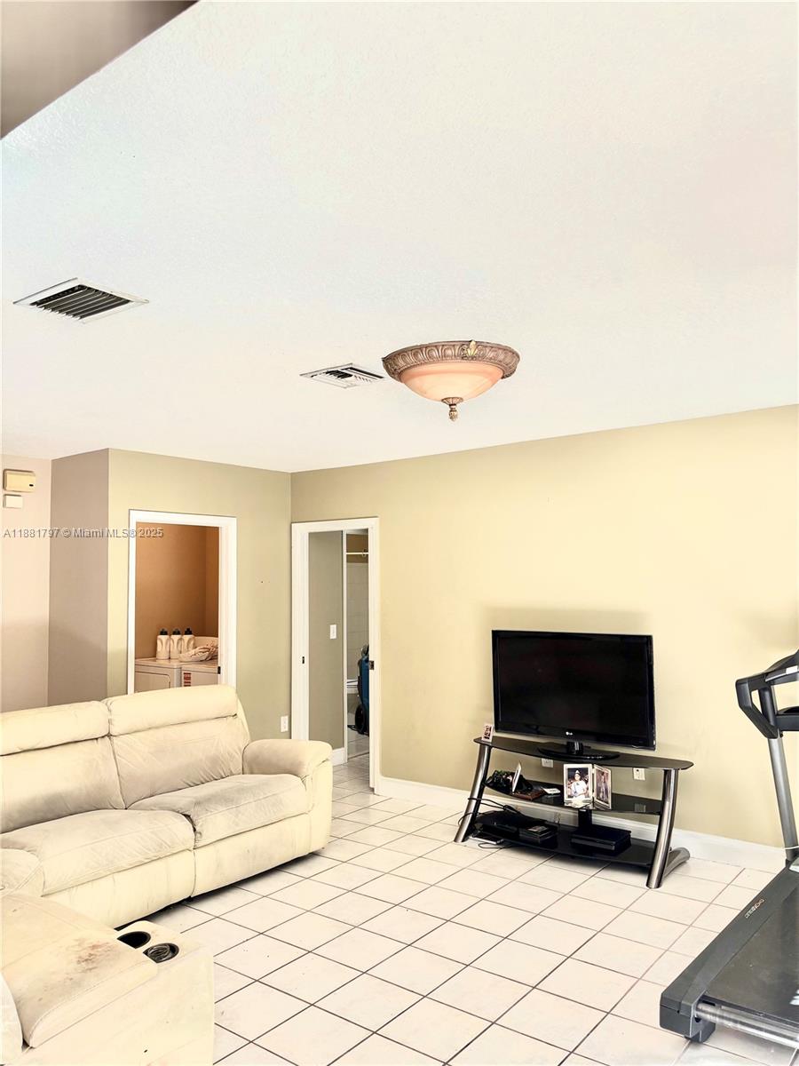 CORAL RIDGE DRIVE COMMERC - Residential