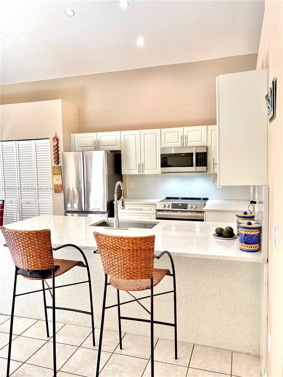 CORAL RIDGE DRIVE COMMERC - Residential