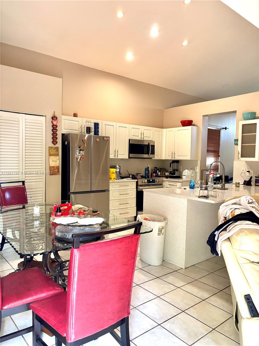 CORAL RIDGE DRIVE COMMERC - Residential