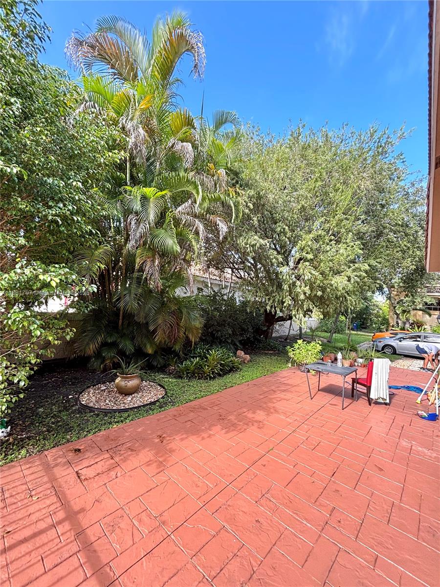 CORAL RIDGE DRIVE COMMERC - Residential