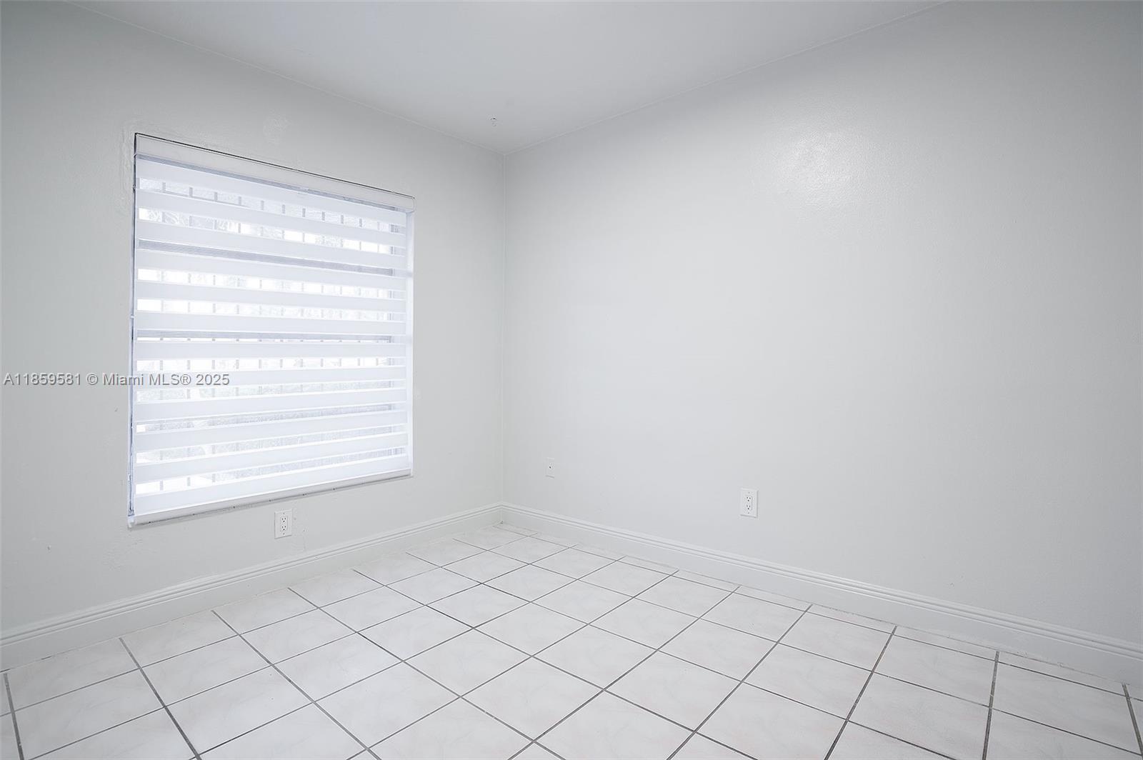 ROYALE GREEN TOWNHOUSE SE - Residential