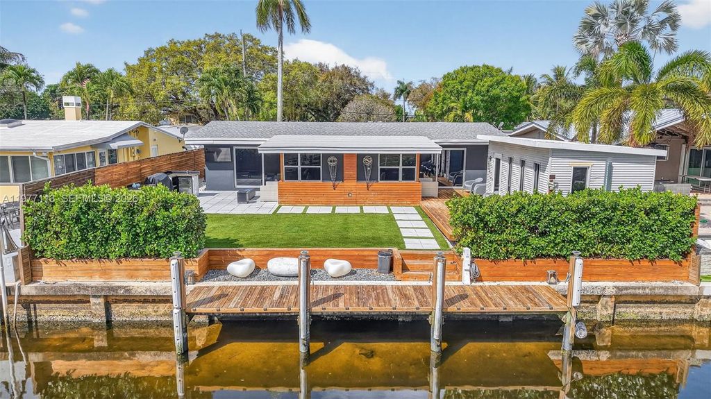 Photo of 2436 Cat Cay Ln, Fort Lauderdale, FL 33312 (MLS # A11977113)