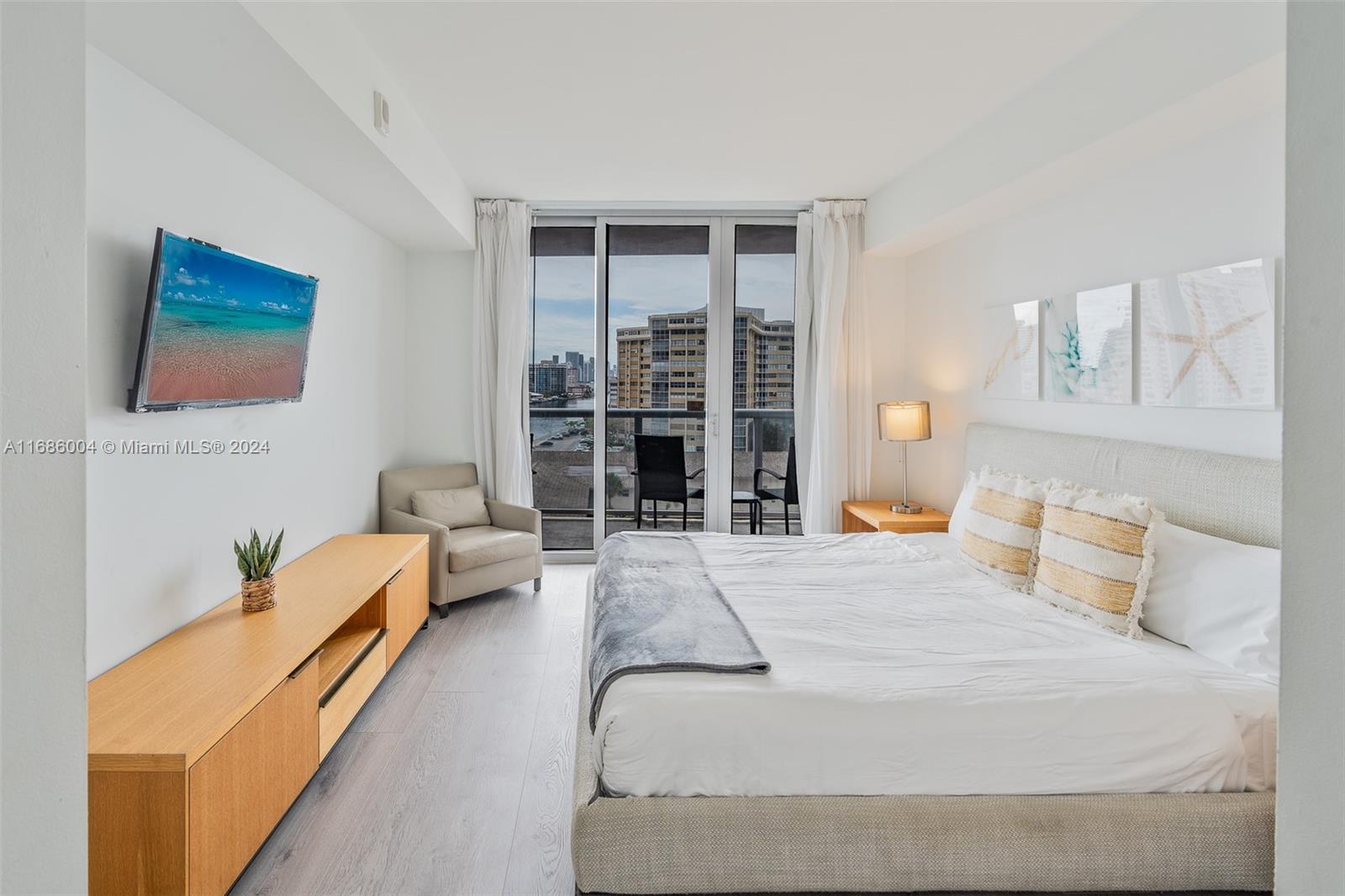 BEACHWALK CONDOMINIUM - Residential