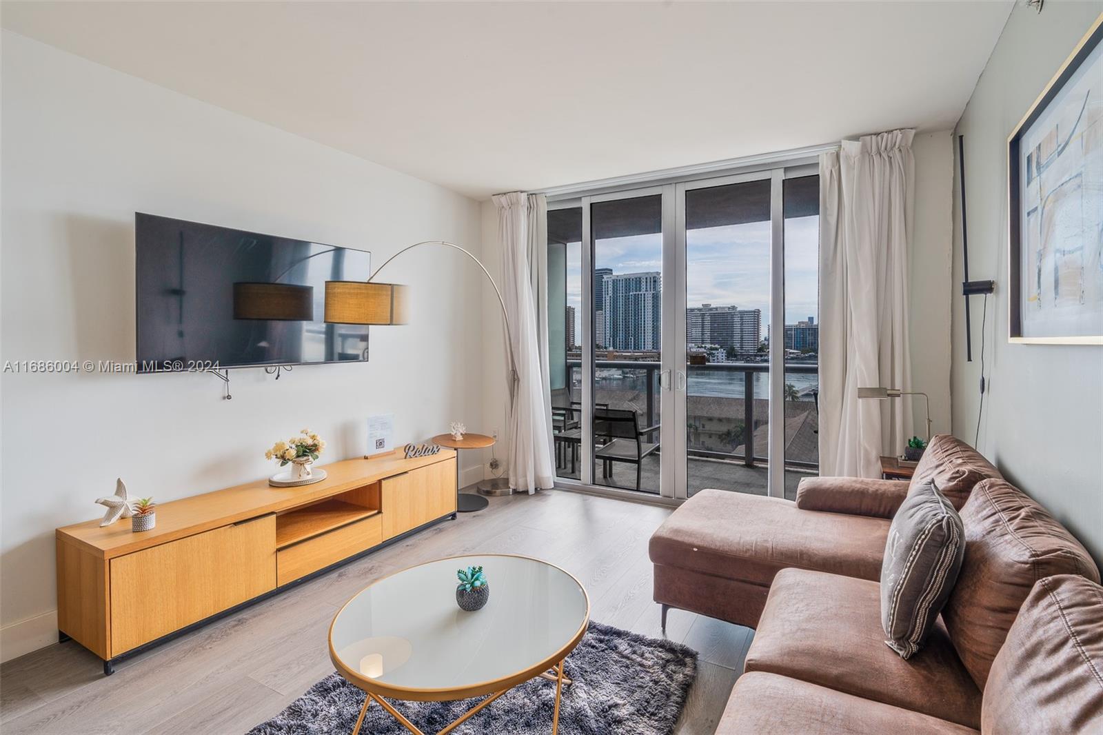 BEACHWALK CONDOMINIUM - Residential