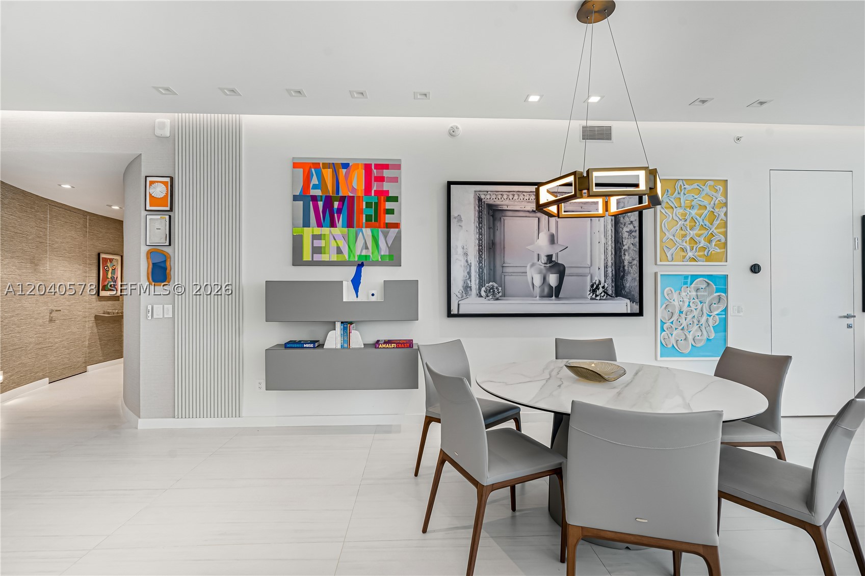 18975 Collins Ave 2004