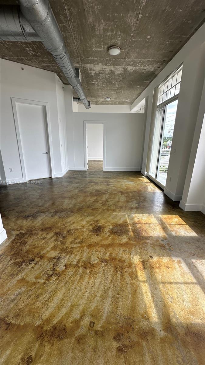 SKYLOFTS CONDO - Residential