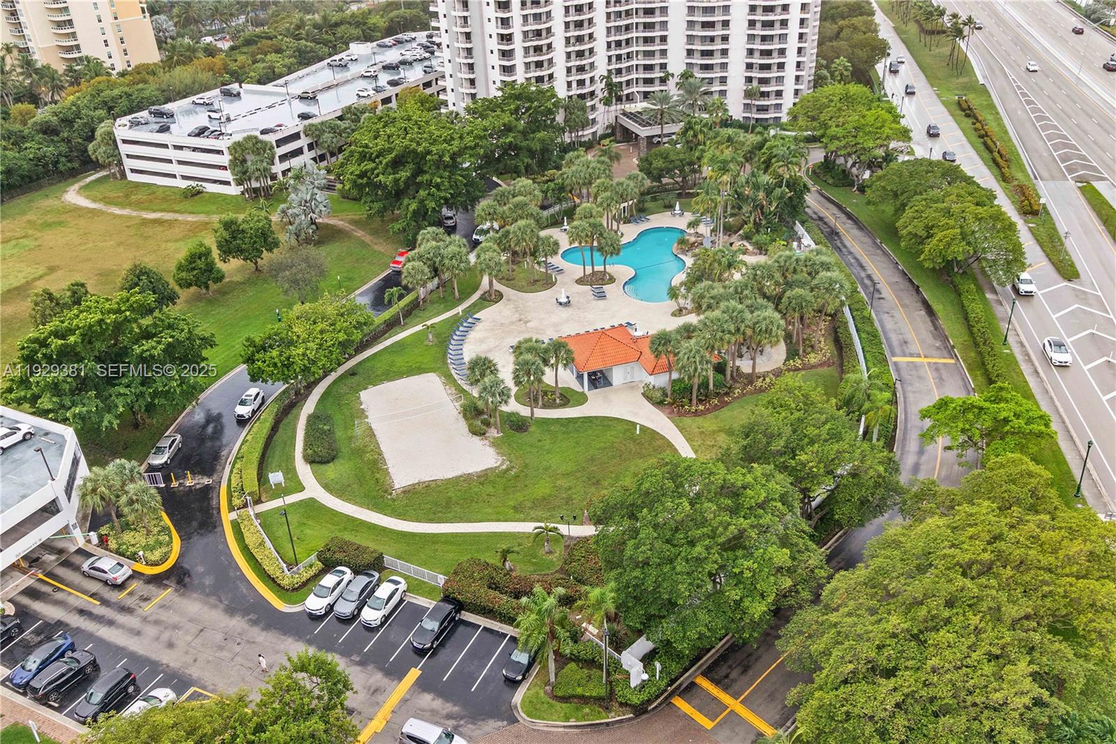 PARC CENTRAL AVENTURA EAS - Residential