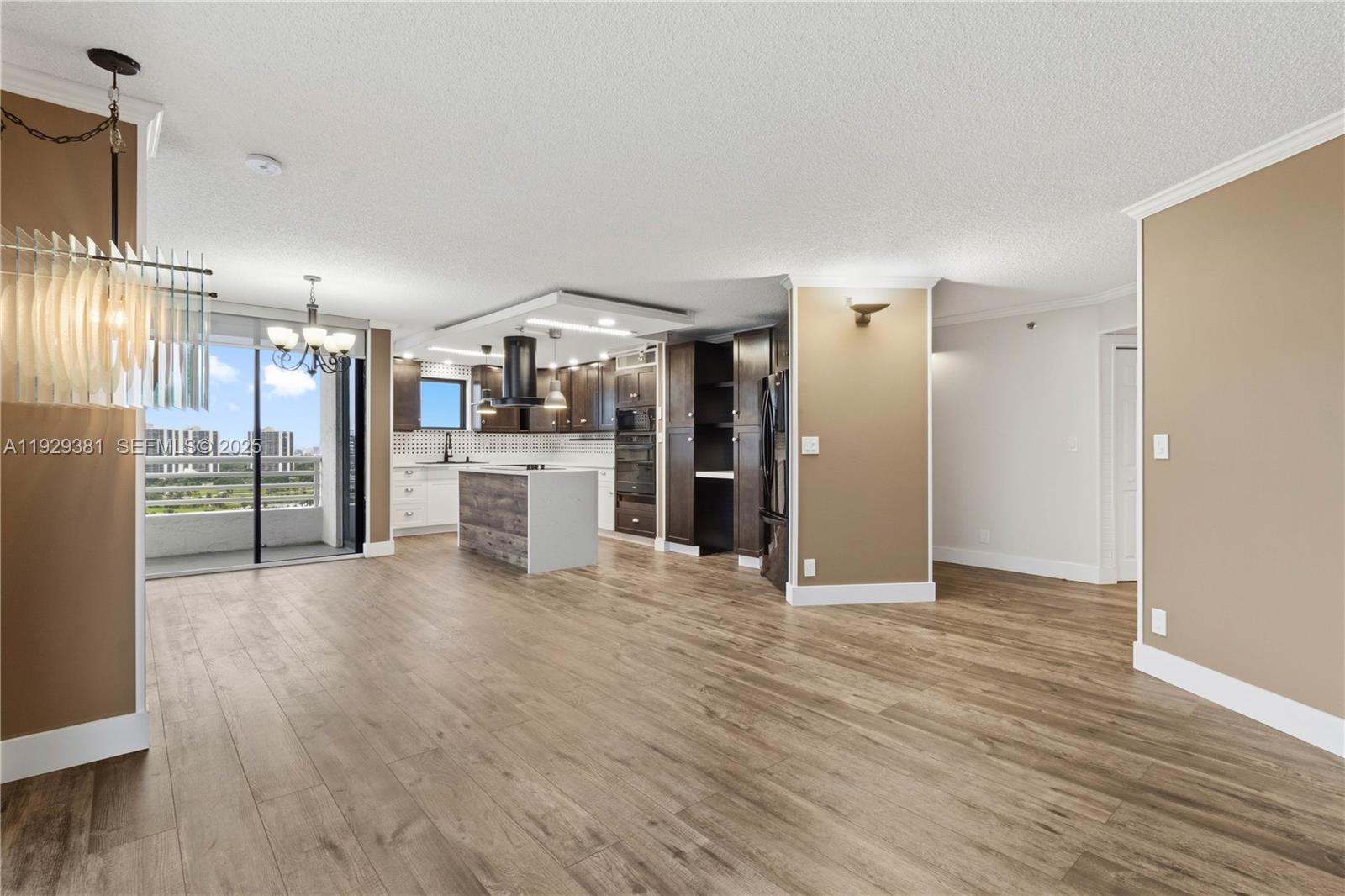 3300 NE 192nd St LP06