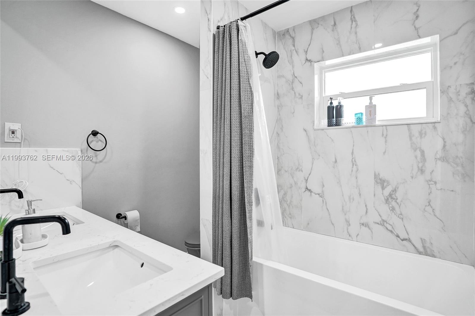 BISCAYNE GARDENS SEC F PT - Residential