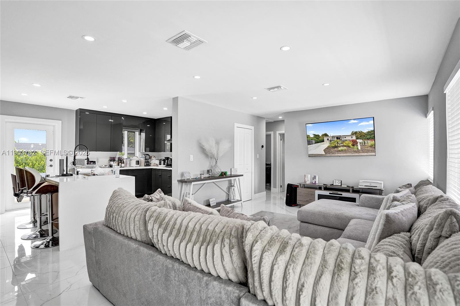 BISCAYNE GARDENS SEC F PT - Residential