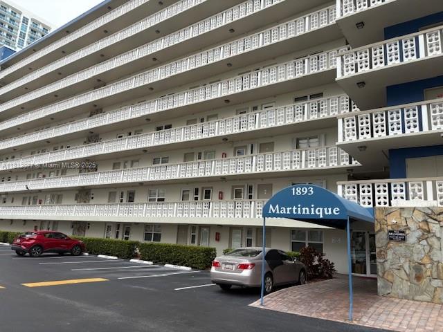 ISLANDS-MARTINIQUE CONDO - Residential