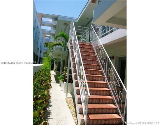 ETRURIA CONDO - Residential