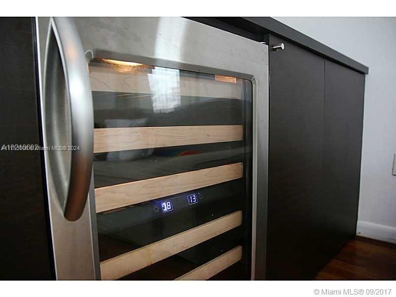 ETRURIA CONDO - Residential