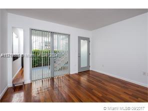 ETRURIA CONDO - Residential