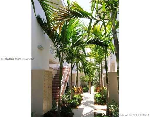 ETRURIA CONDO - Residential