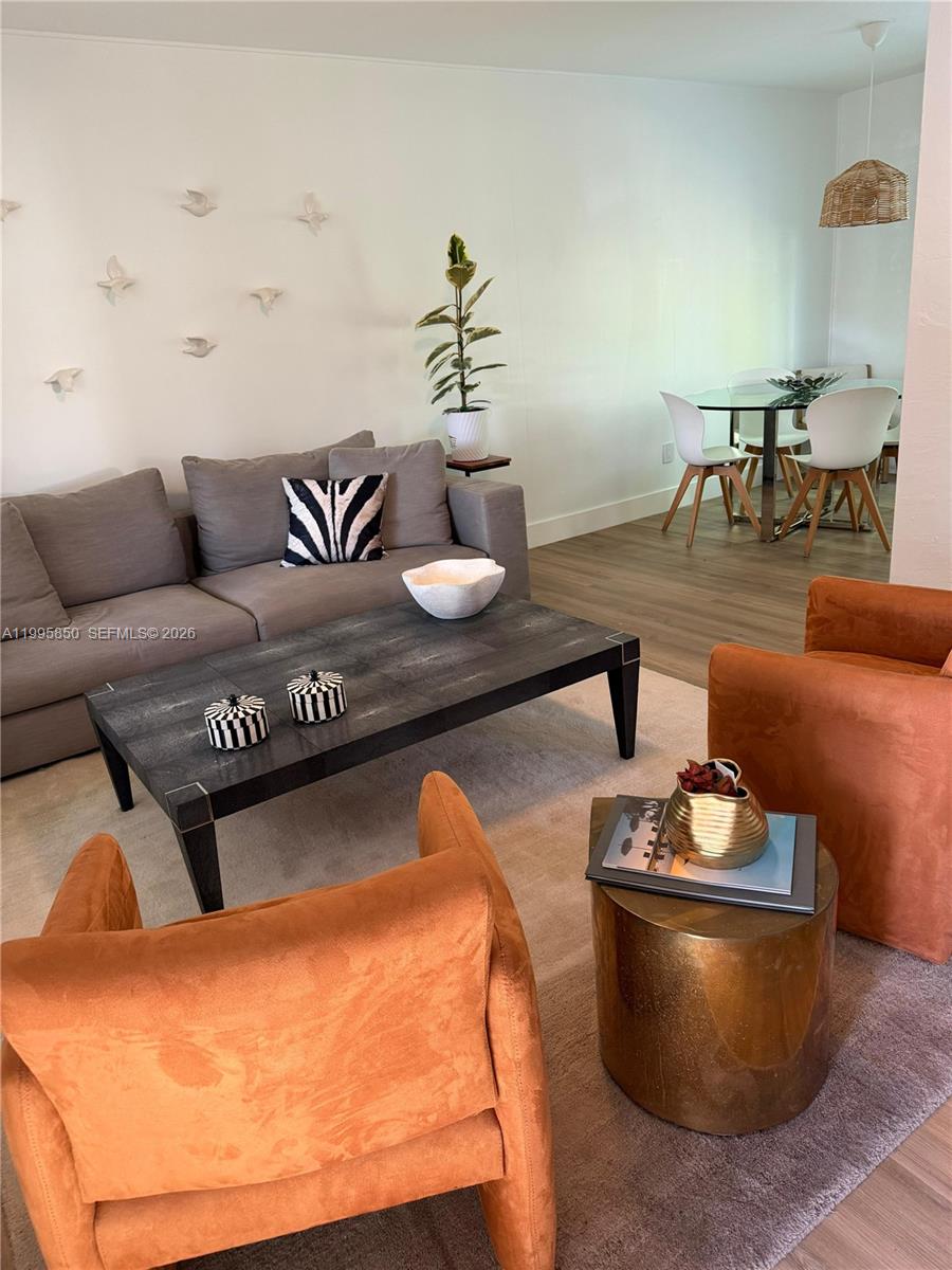 BISCAYNE LAWN EXTENSION - Residential Lease