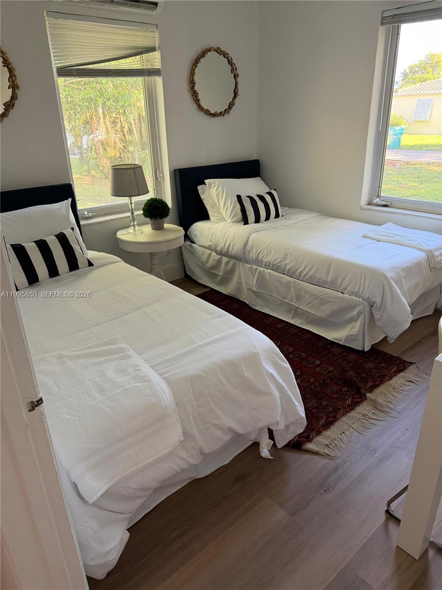 BISCAYNE LAWN EXTENSION - Residential Lease