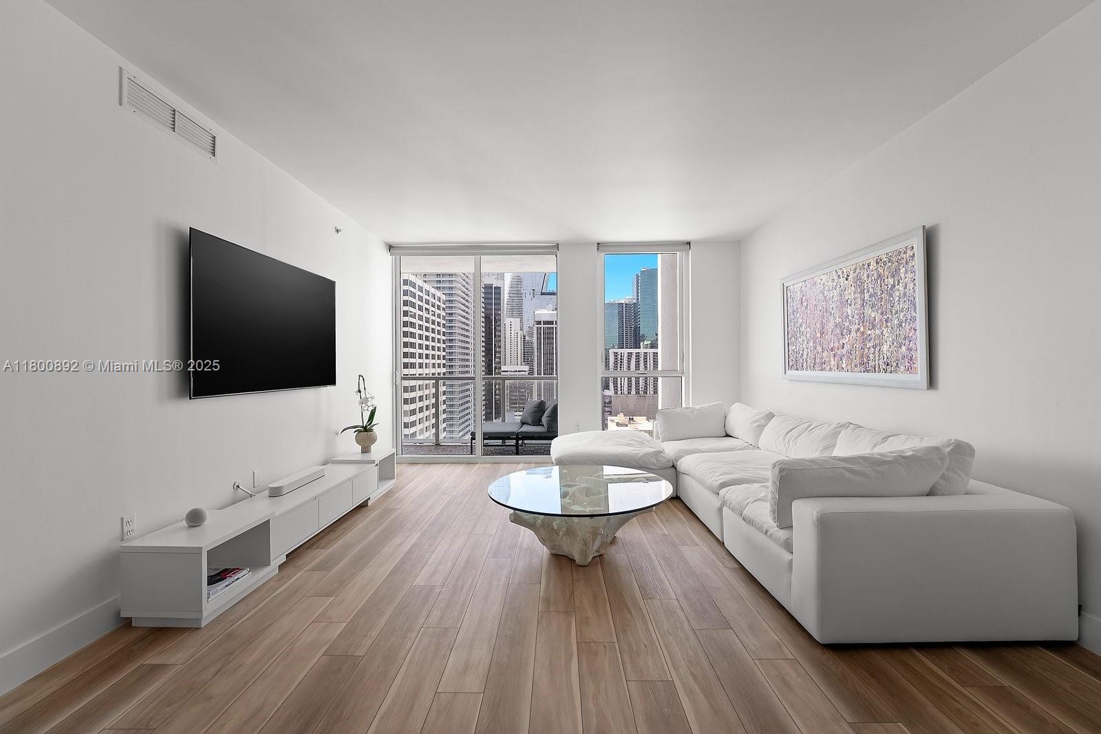 Property for Sale at 244 Biscayne Blvd 2407, Miami, Broward County, Florida - Bedrooms: 1 
Bathrooms: 1  - $460,000