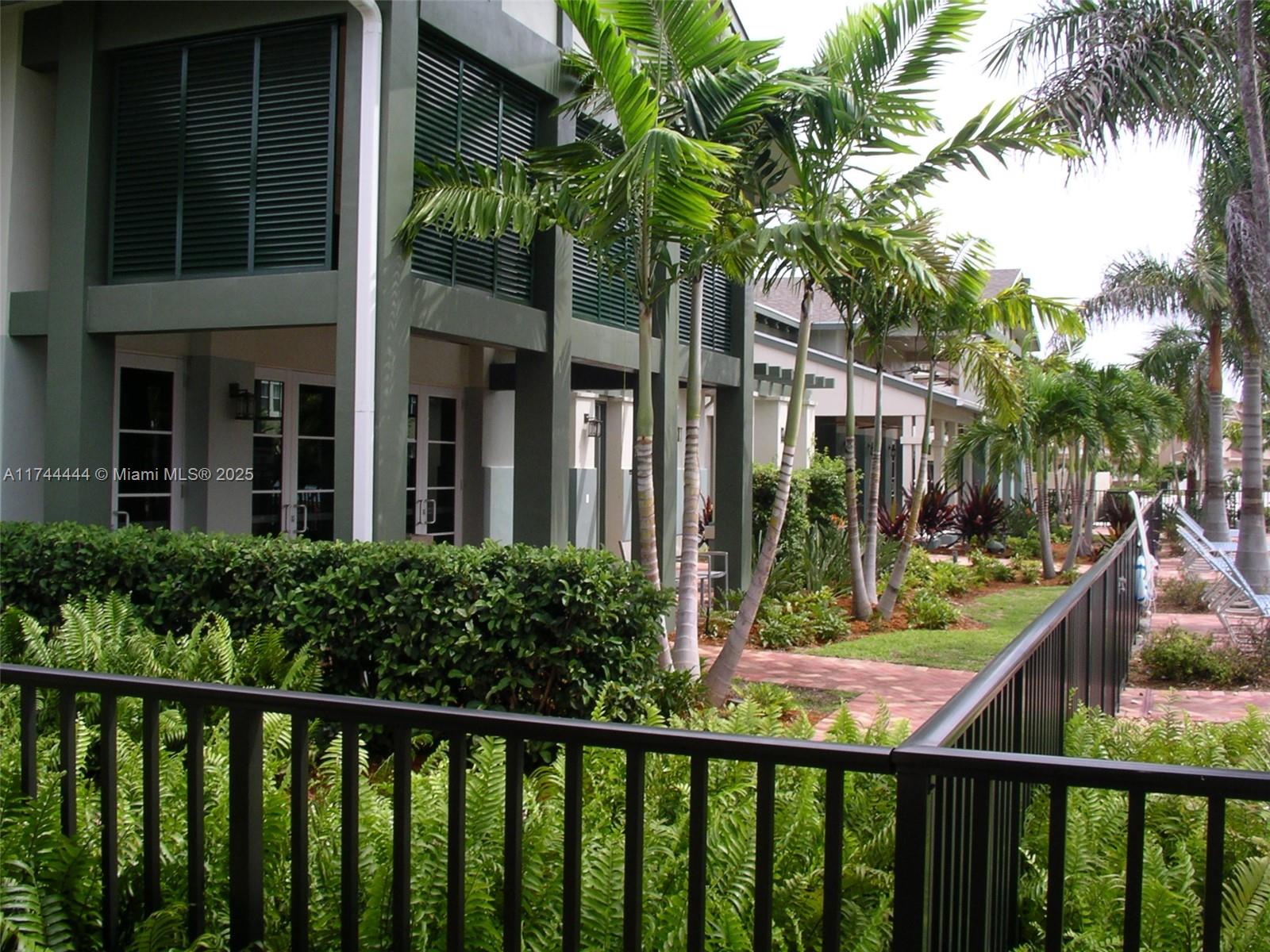 CITYSIDE CONDO - Residential