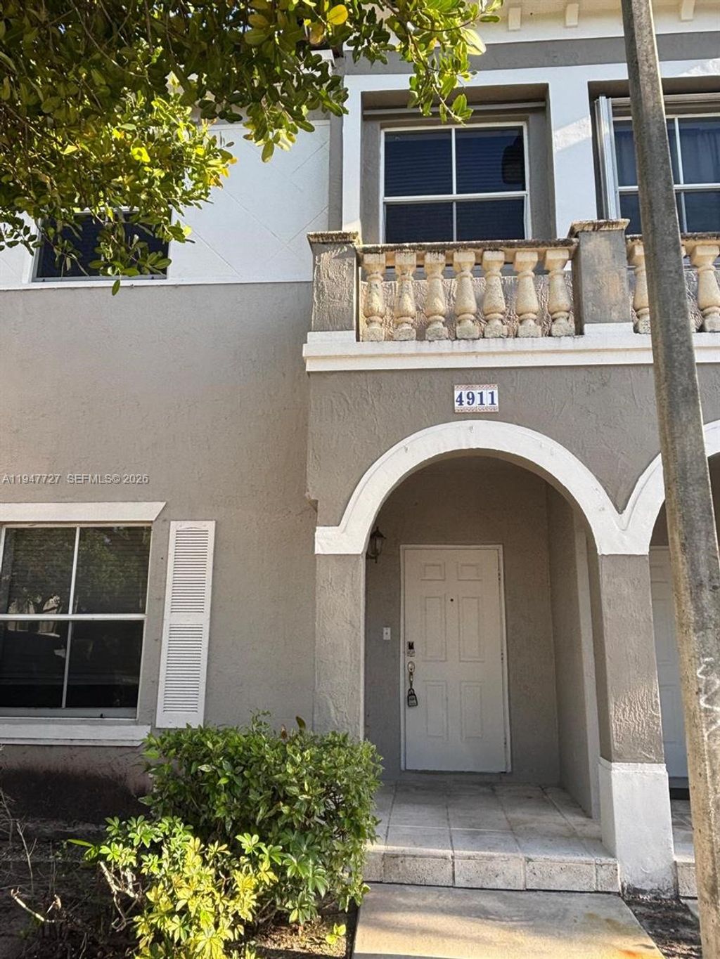 Photo of 4911 SW 140th Ter #6, Miramar, FL 33027 (MLS # A11947727)