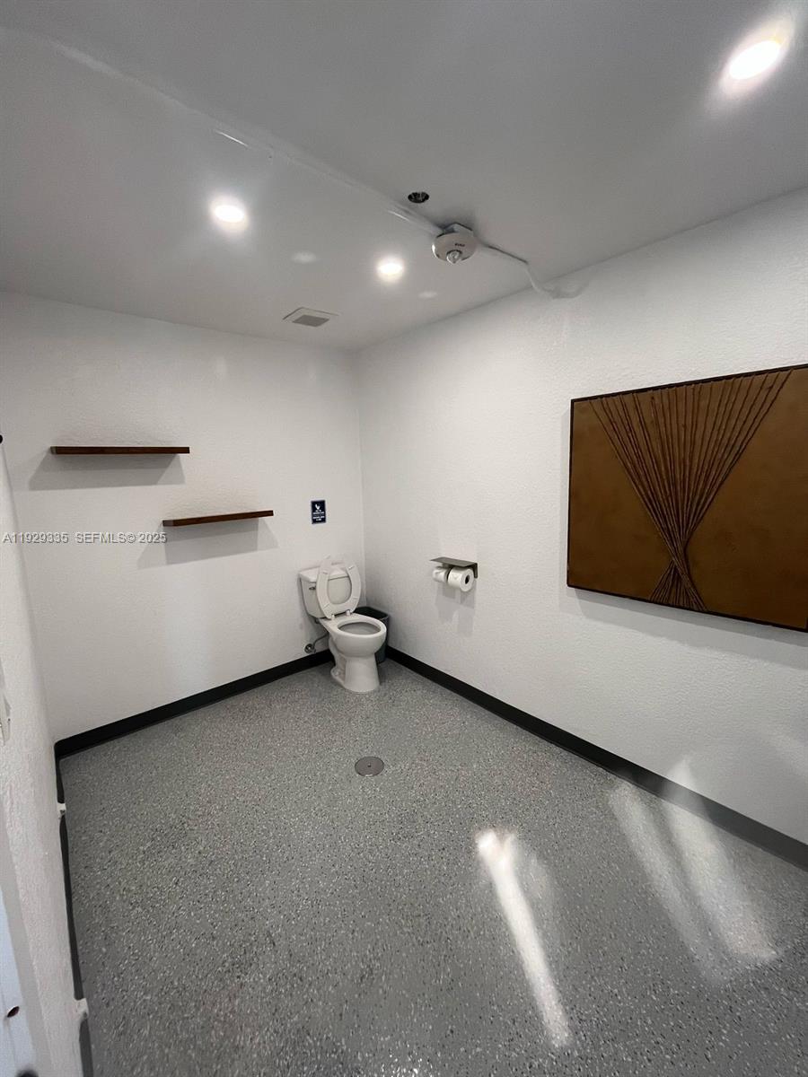 PELICAN LANDING CONDO - Residential