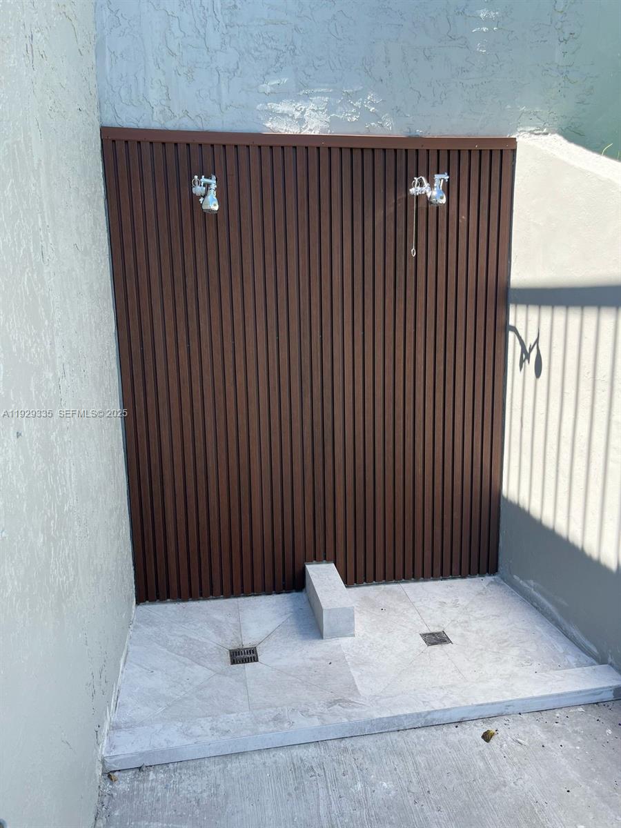 PELICAN LANDING CONDO - Residential