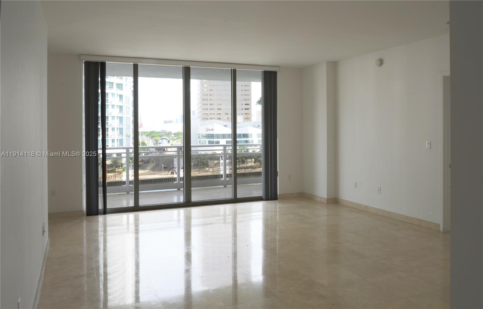 CARBONELL CONDO - Residential Lease
