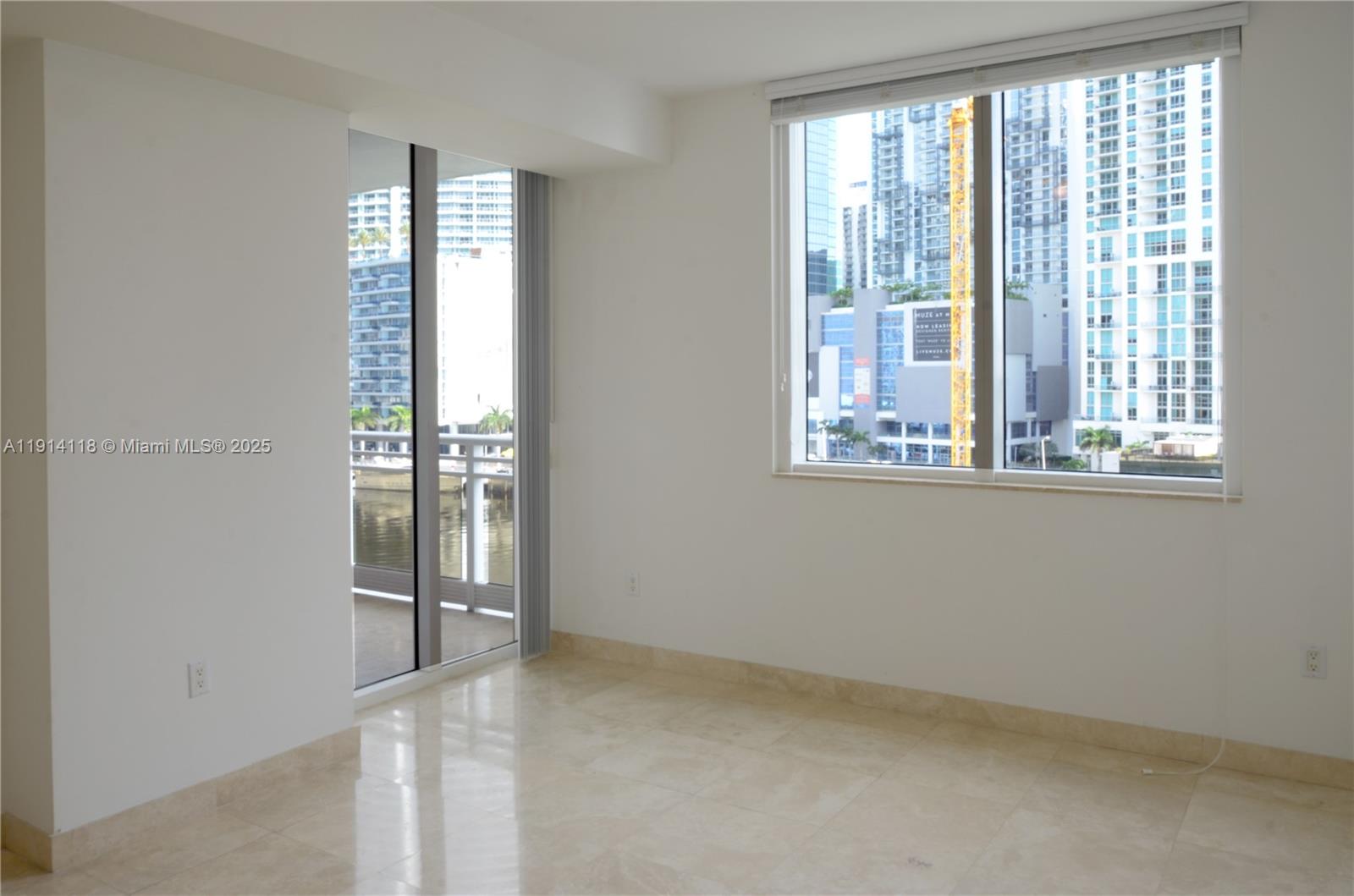 CARBONELL CONDO - Residential Lease