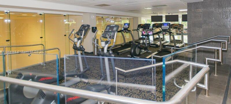 CARBONELL CONDO - Residential Lease