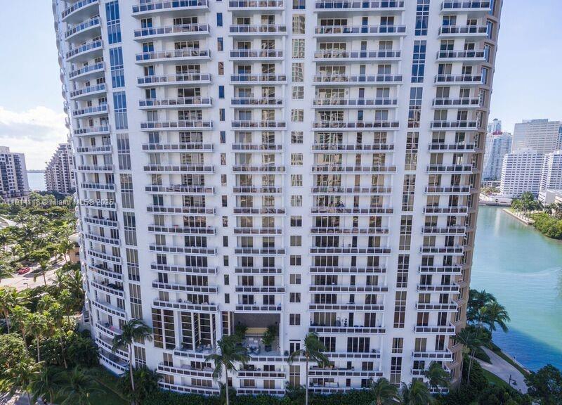 CARBONELL CONDO - Residential Lease