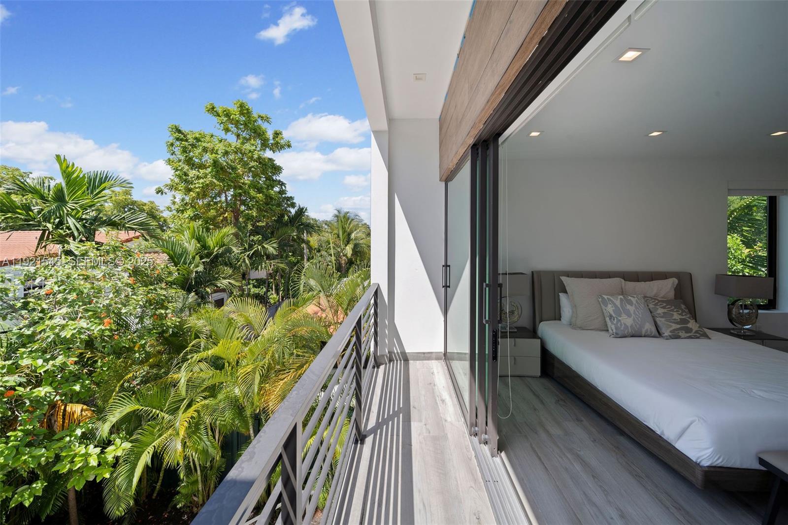 NAUTILUS SUB - Residential