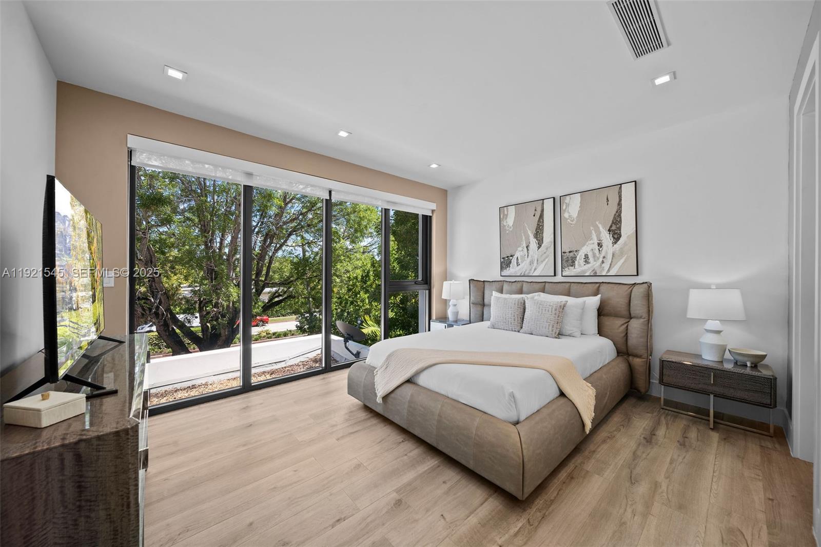 NAUTILUS SUB - Residential