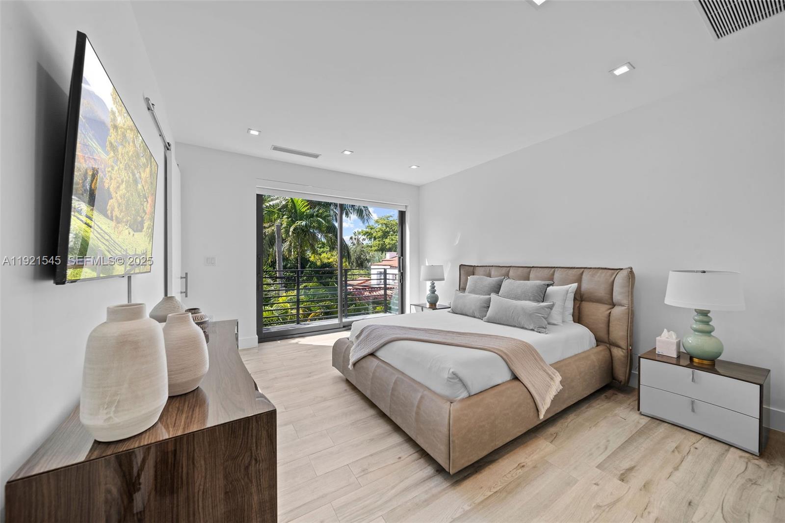 NAUTILUS SUB - Residential