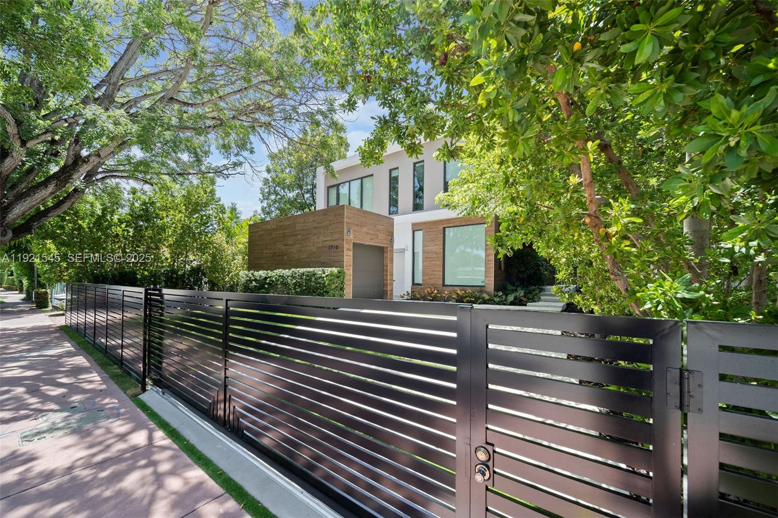 NAUTILUS SUB - Residential