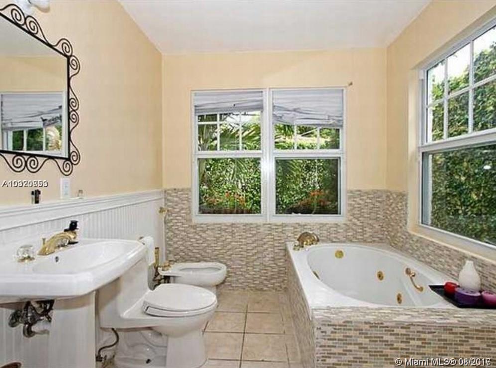 CORAL GABLES SEC B - Residential Lease