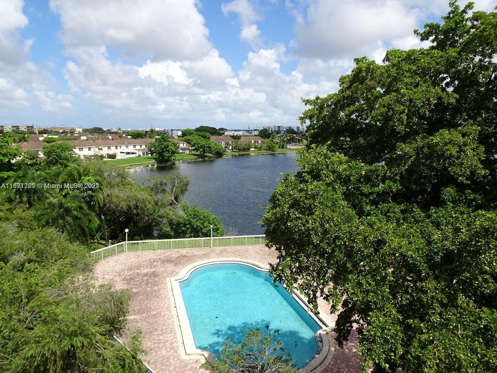 THE BEACH CLUB - Residential