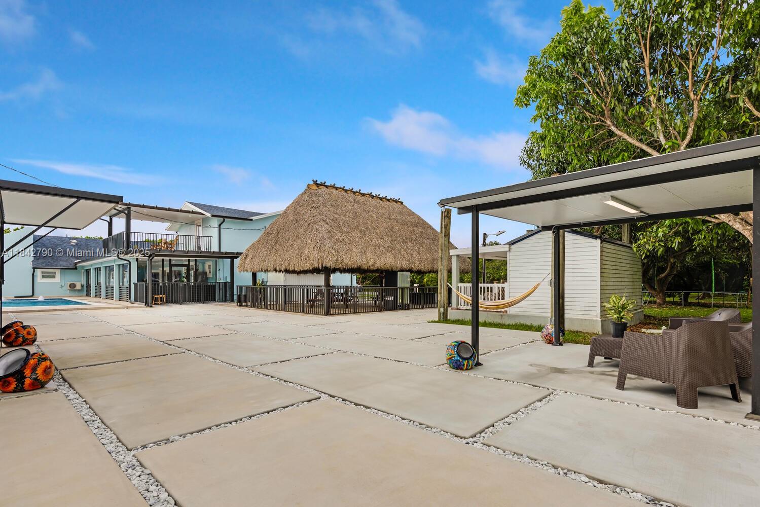 REDLANDS - Residential