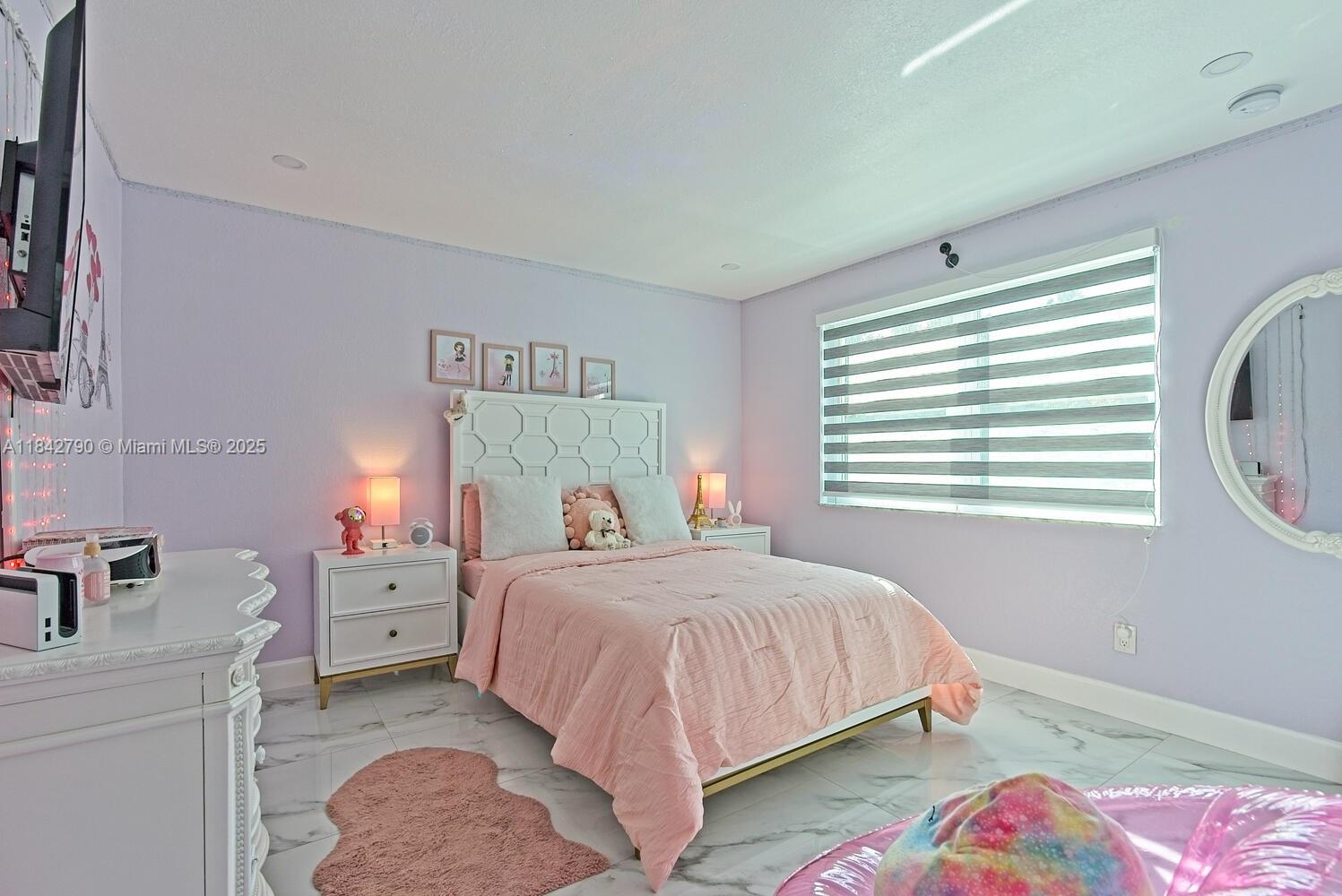 REDLANDS - Residential